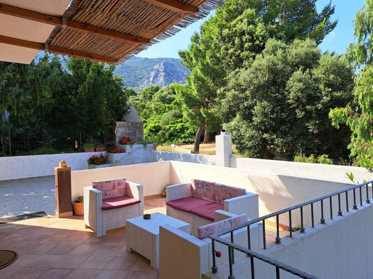 Domus De Mare Apartment Cala Gonone Exterior photo